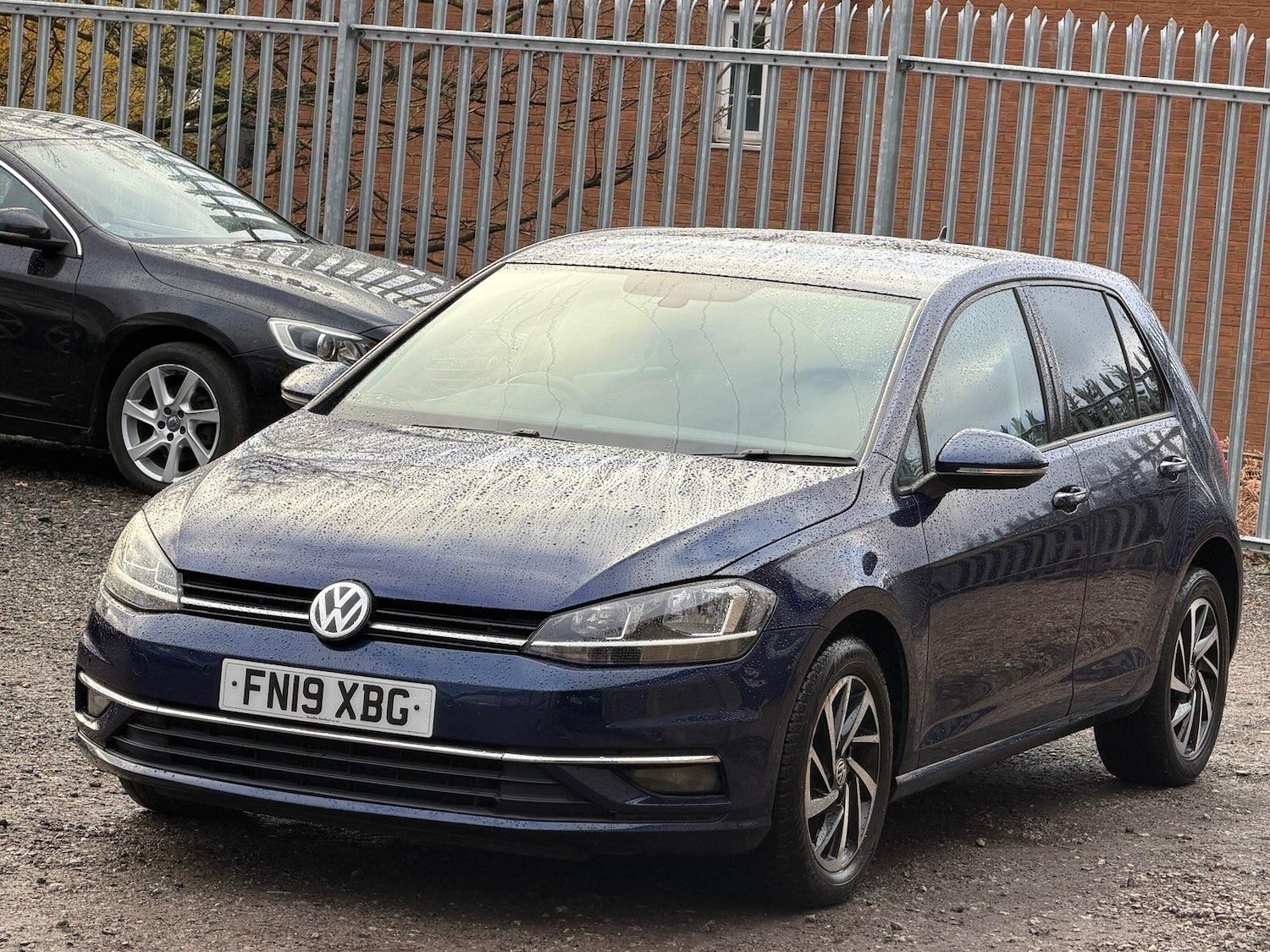 Used Volkswagen Golf 2019 for sale - 76850155: Photo 3