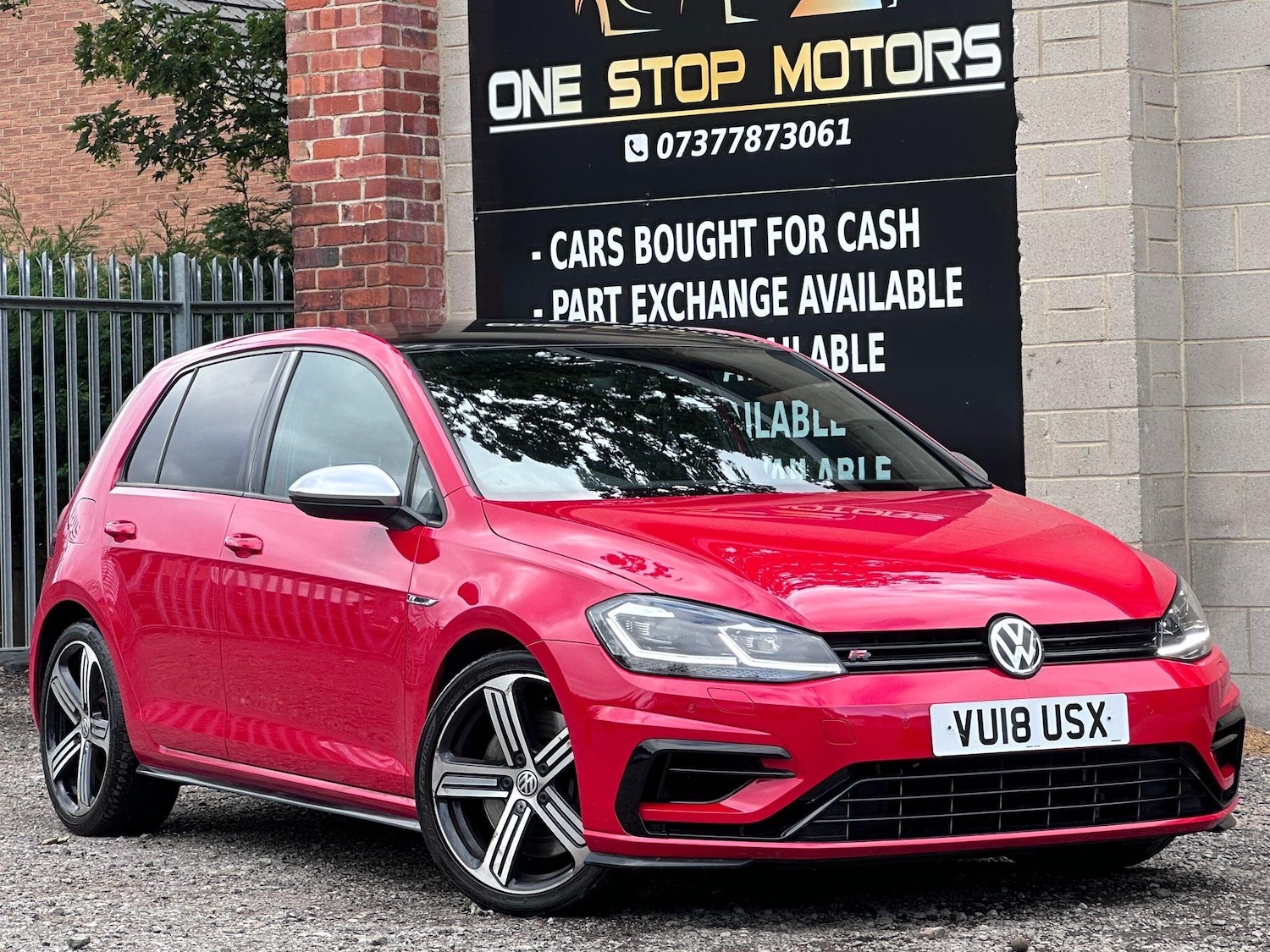 Used Volkswagen Golf 2018 for sale - 76786775: Photo 1