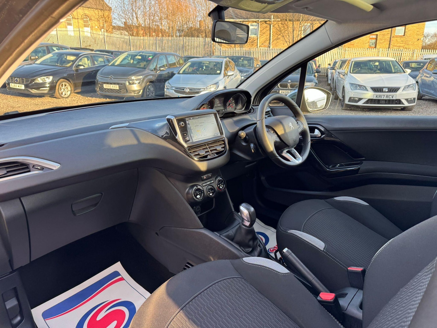 Used Peugeot 208 2015 for sale - 77657609: Photo 13