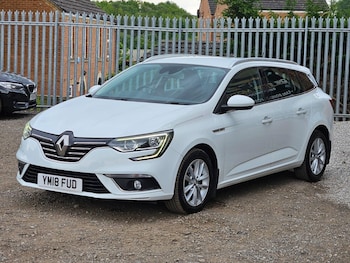 Used Renault Megane 2018 for sale - 78517430: Photo