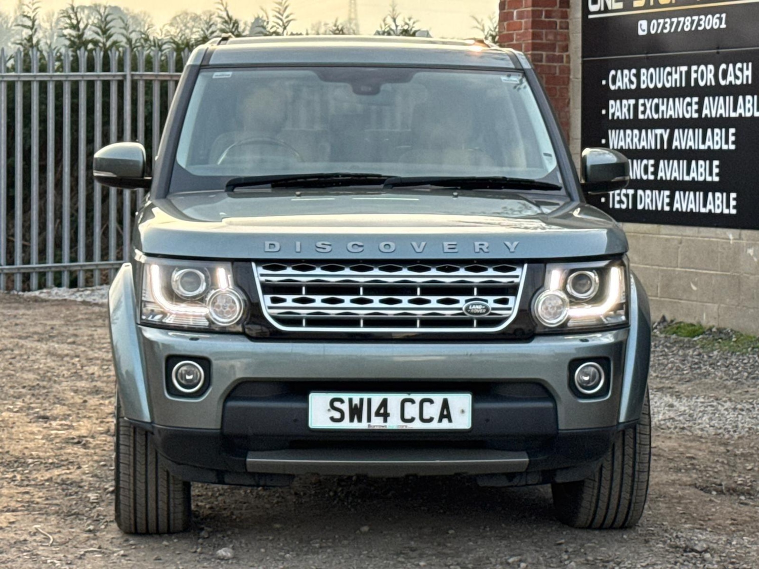 Used Land Rover Discovery 4 for sale - 77768920: Photo 2