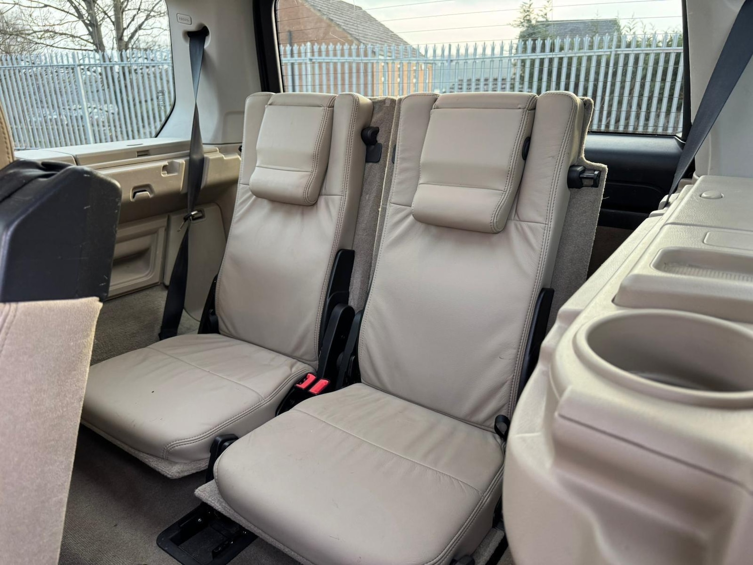 Used Land Rover Discovery 4 for sale - 77768920: Photo 23