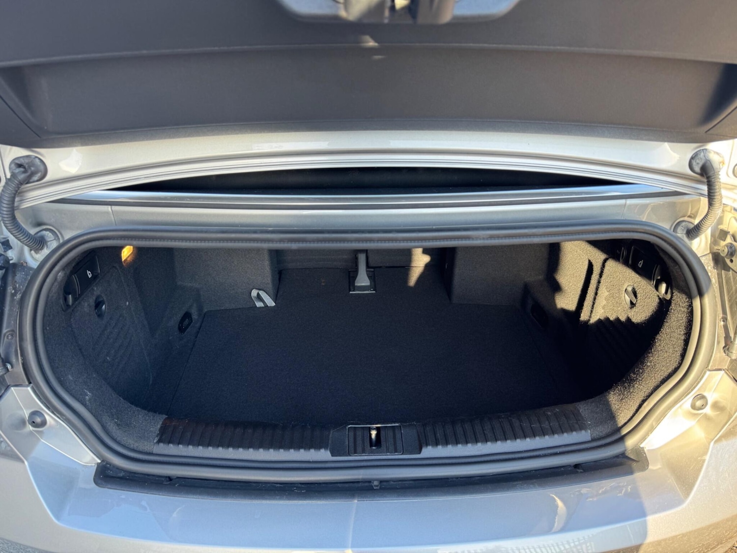 Used Volkswagen Golf 2012 for sale - 77892579: Photo 11