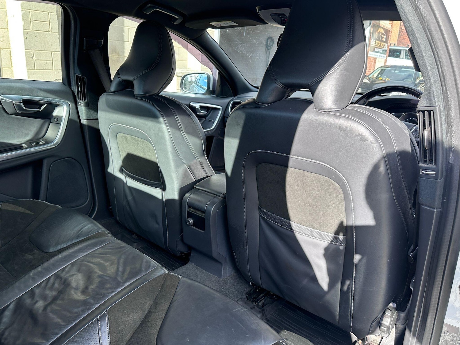 Used Volvo S60 2015 for sale - 76377708: Photo 7