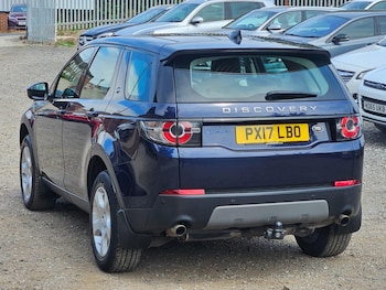 Used Land Rover Discovery Sport 2017 for sale - 79144672: Photo