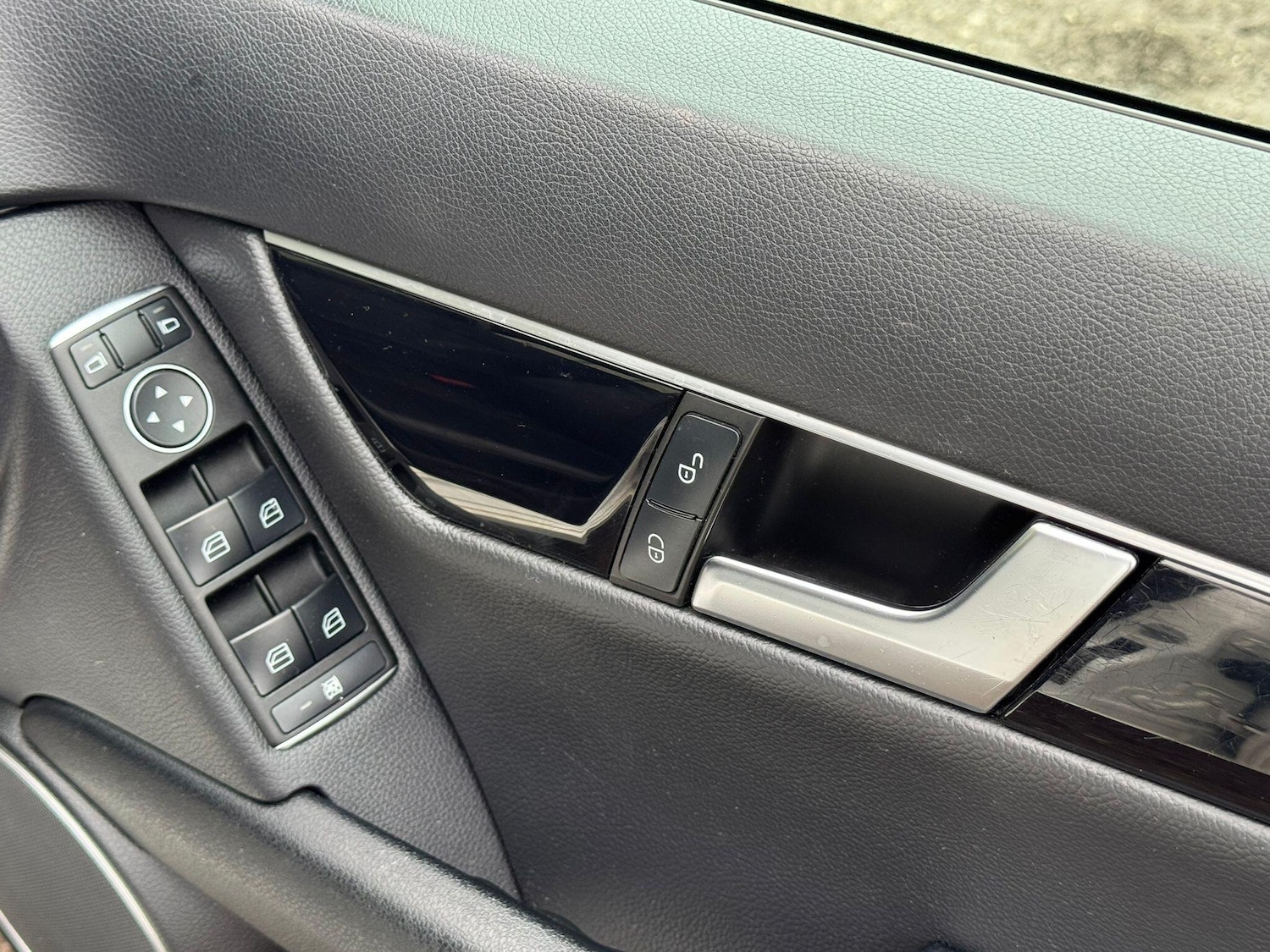 Used Mercedes-Benz C Class for sale - 77793950: Photo 9