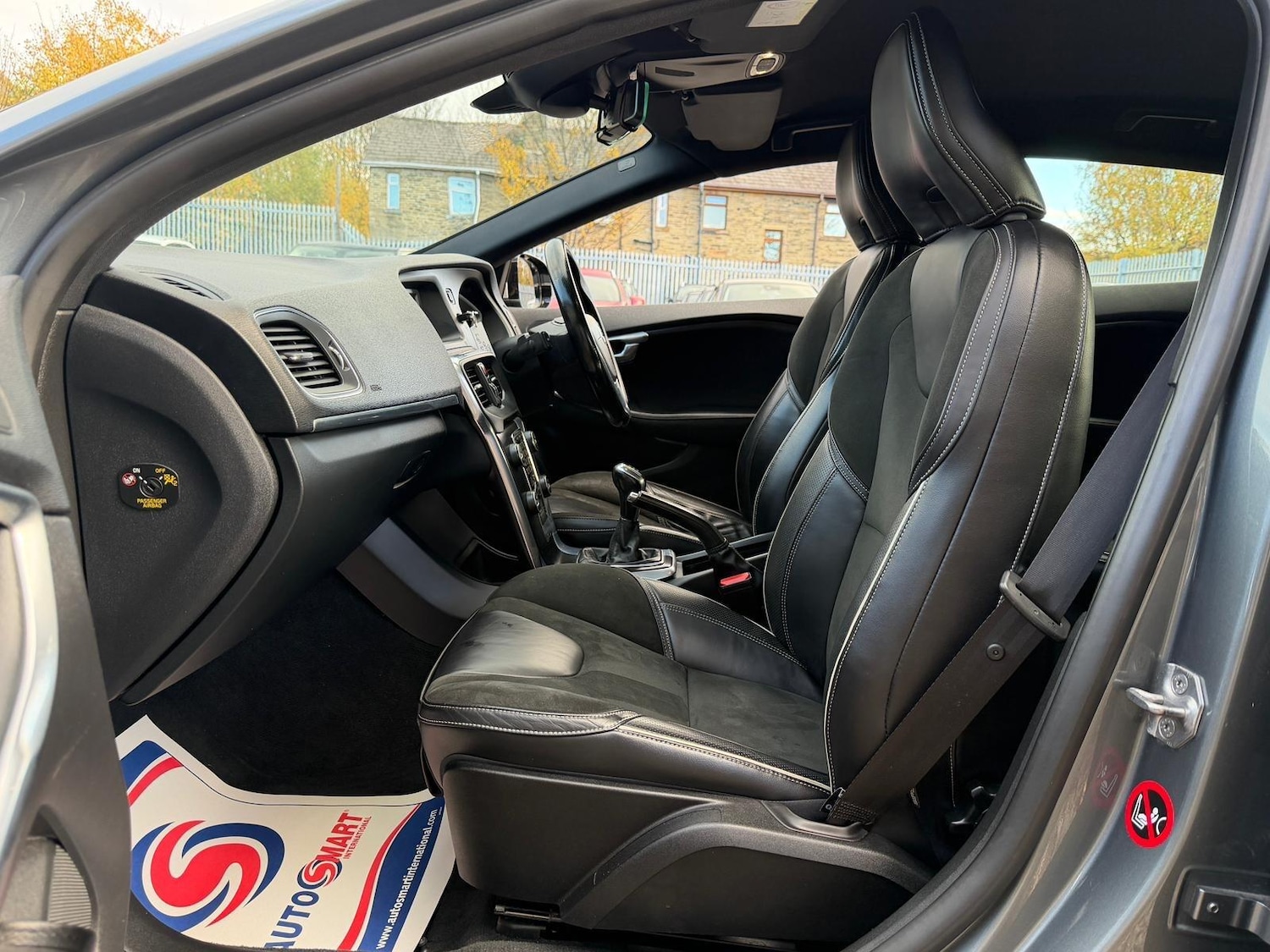 Used Volvo V40 2015 for sale - 76522309: Photo 18