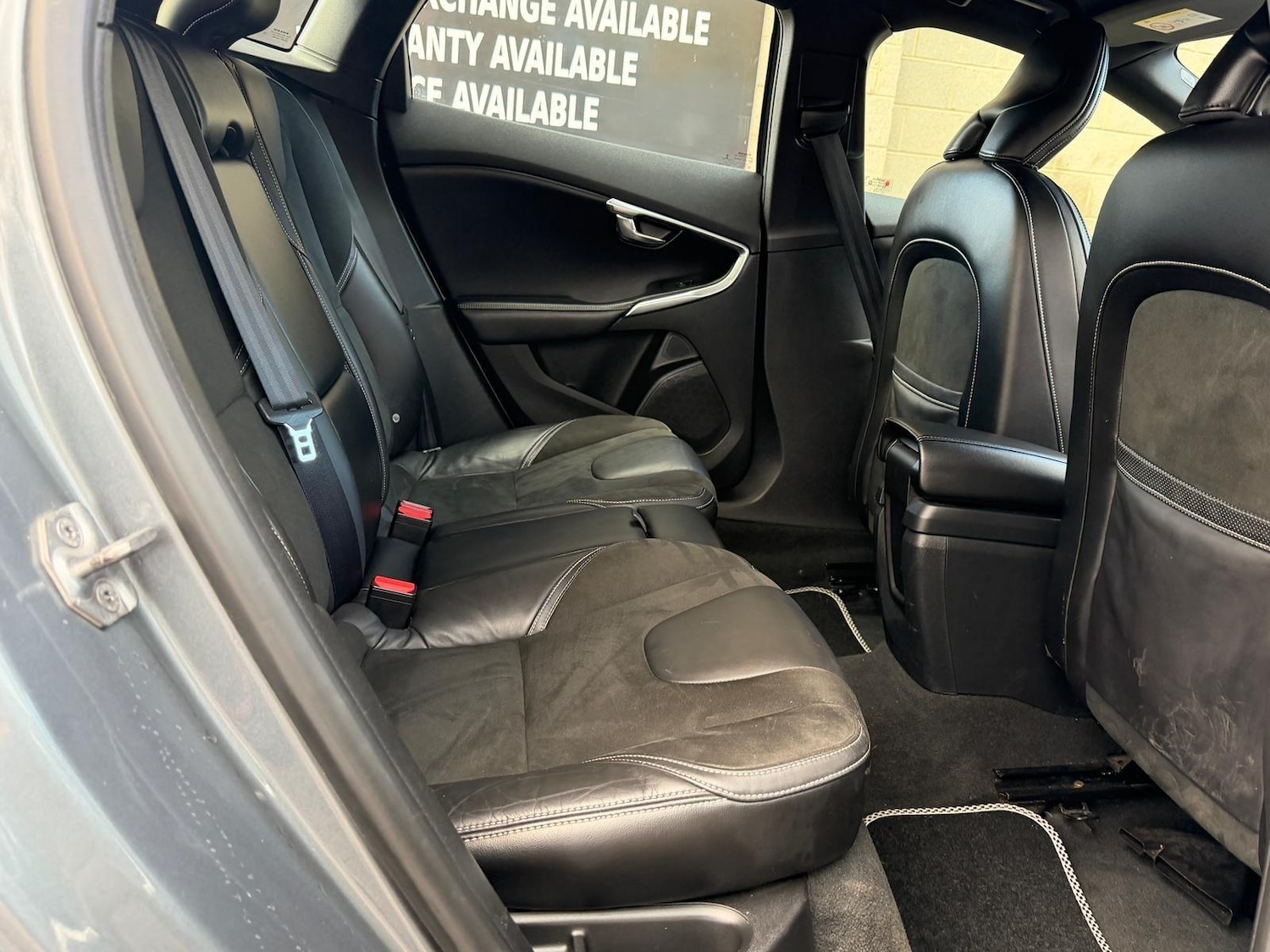 Used Volvo V40 2015 for sale - 76522309: Photo 7