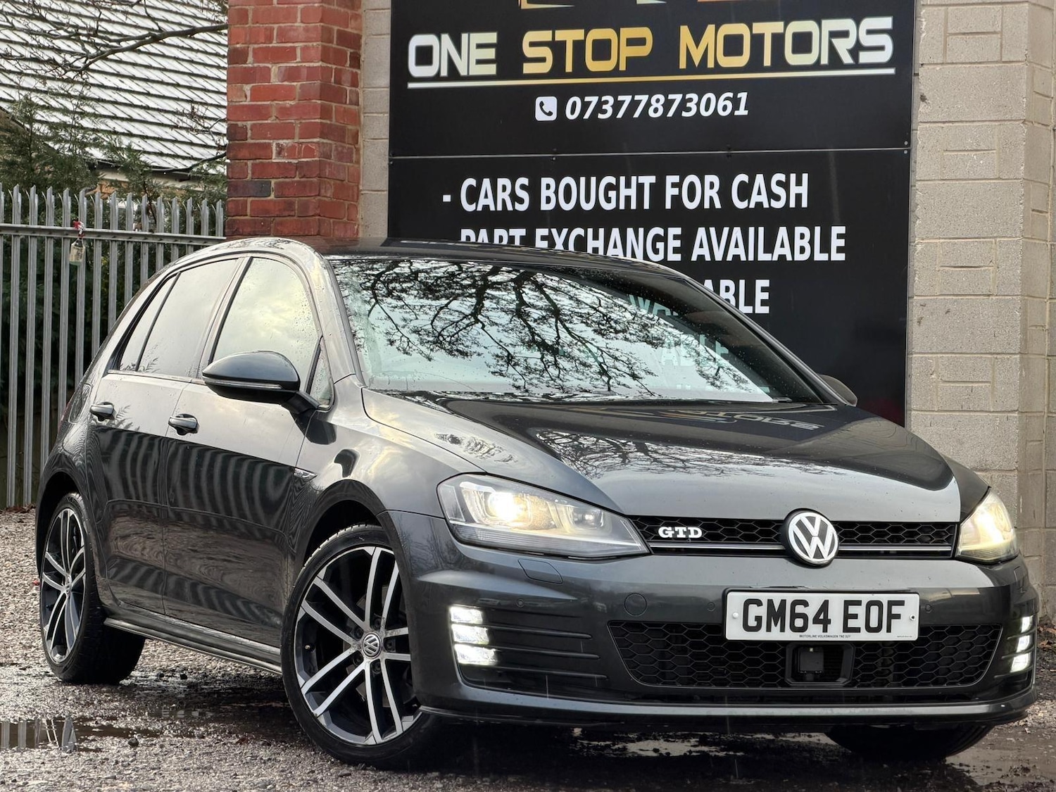 Used Volkswagen Golf 2014 for sale - 76619743: Photo 1