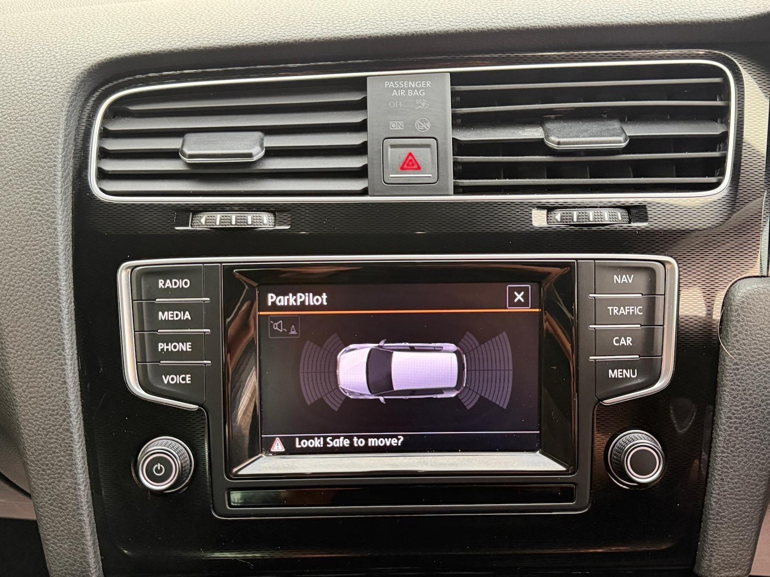 Used Volkswagen Golf 2014 for sale - 76619743: Photo 11