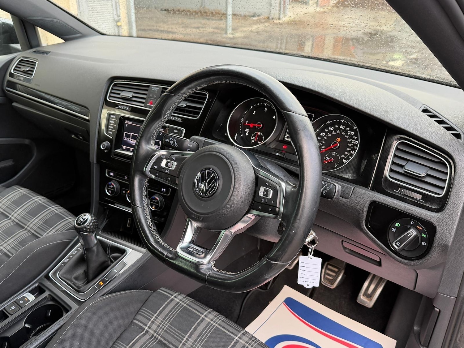 Used Volkswagen Golf 2014 for sale - 76619743: Photo 17