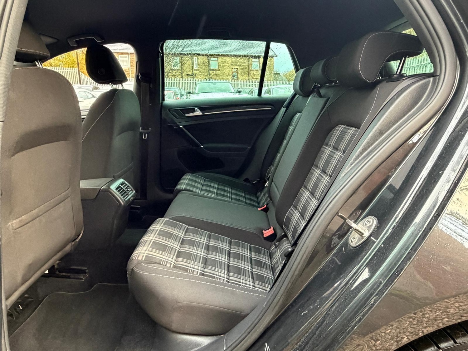 Used Volkswagen Golf 2014 for sale - 76619743: Photo 7