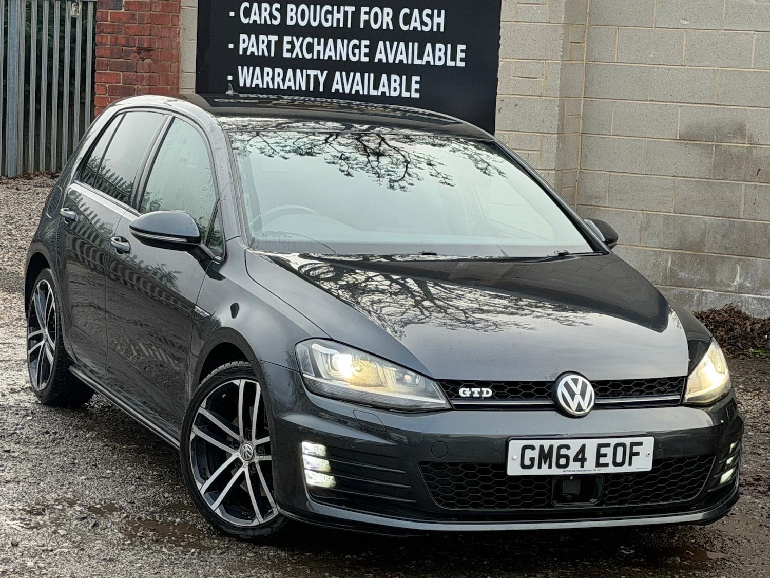 Used Volkswagen Golf 2014 for sale - 76619743: Photo 9