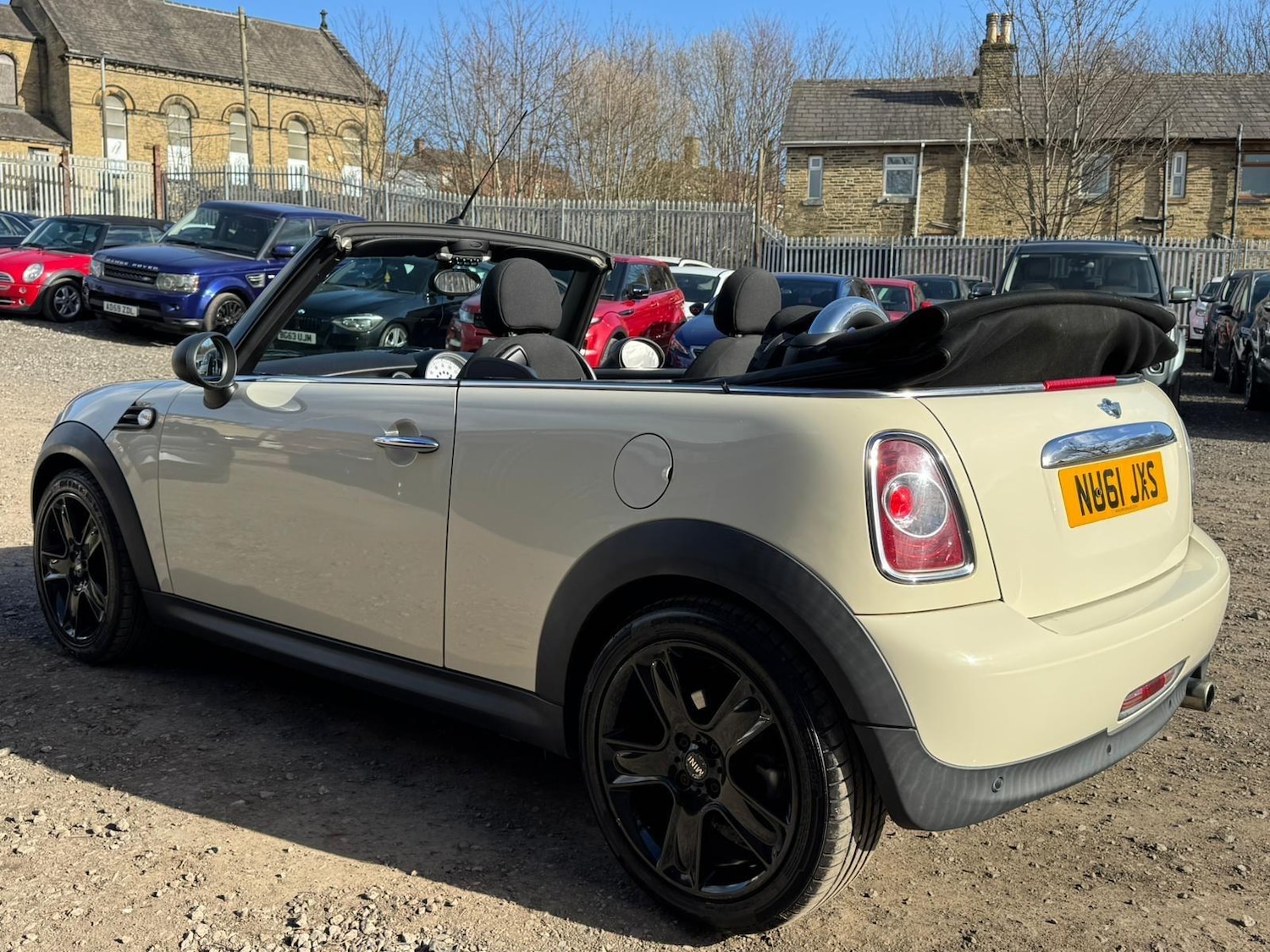Used MINI Convertible 2011 for sale - 77994053: Photo 12