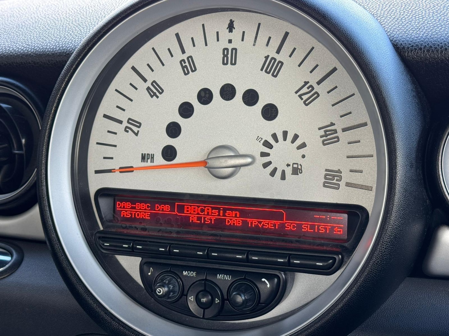 Used MINI Convertible 2011 for sale - 77994053: Photo 26