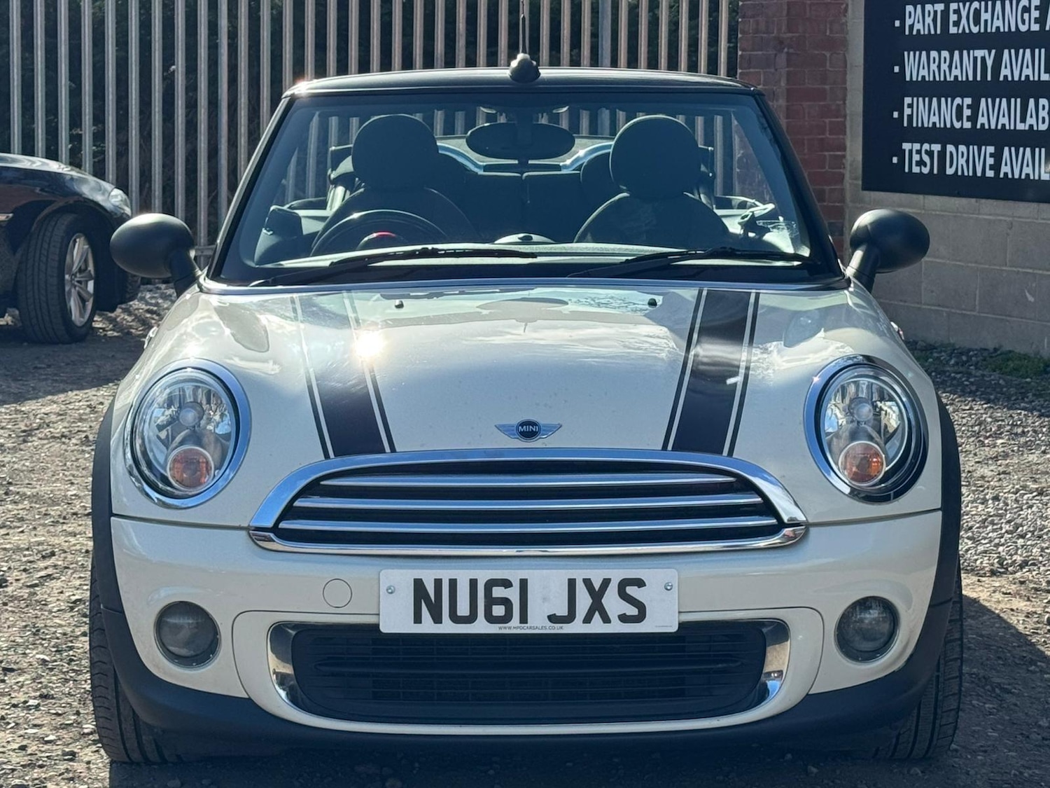 Used MINI Convertible 2011 for sale - 77994053: Photo 3