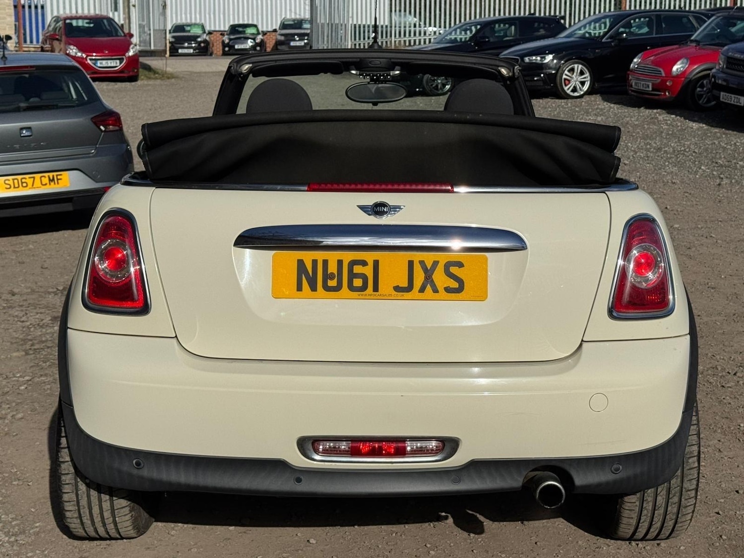Used MINI Convertible 2011 for sale - 77994053: Photo 6