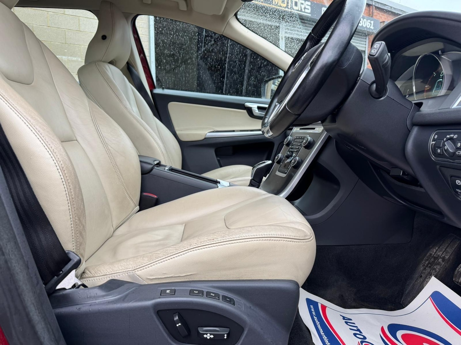 Used Volvo XC60 2014 for sale - 77523851: Photo 6