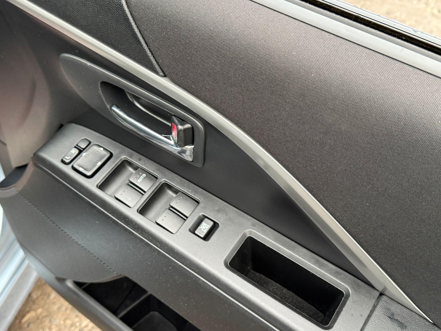 Used Mazda Mazda5 for sale - 77267835: Photo 18