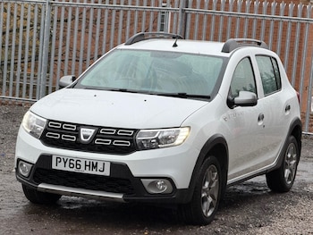 Used Dacia Sandero Stepway 2016 for sale - 76855645: Photo