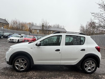 Used Dacia Sandero Stepway 2016 for sale - 76855645: Photo
