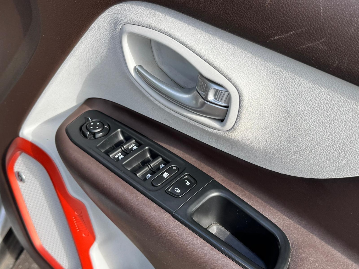 Used Jeep Renegade for sale - 78057845: Photo 10