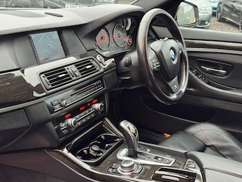 Used BMW 5 Series 2011 for sale - 77321000: Photo