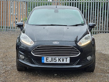 Used Ford Fiesta 2015 for sale - 78609401: Photo