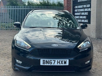 Used Ford Focus 2017 for sale - 79532180: Photo
