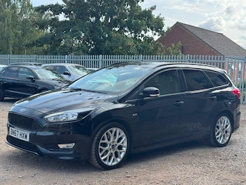 Used Ford Focus 2017 for sale - 79532180: Photo