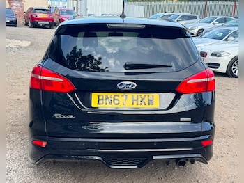 Used Ford Focus 2017 for sale - 79532180: Photo