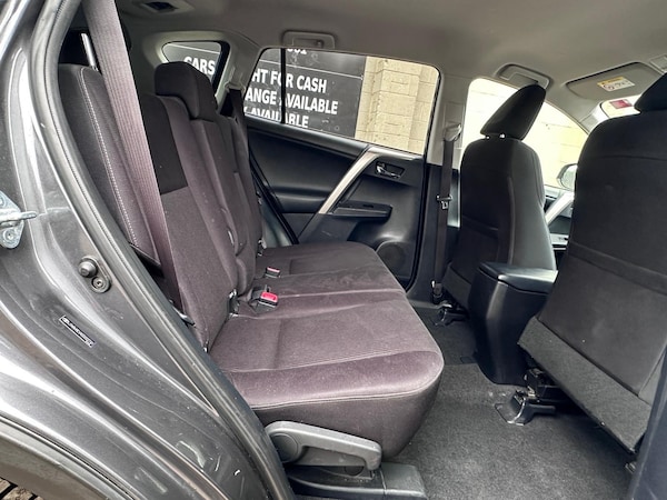 Used Toyota RAV4 2015 for sale - 76295996: Photo 14