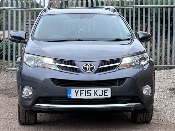 Used Toyota RAV4 2015 for sale - 76295996: Photo 2