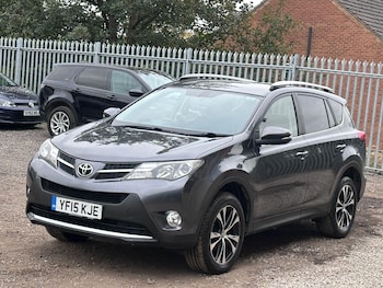 Used Toyota RAV4 2015 for sale - 76295996: Photo 3