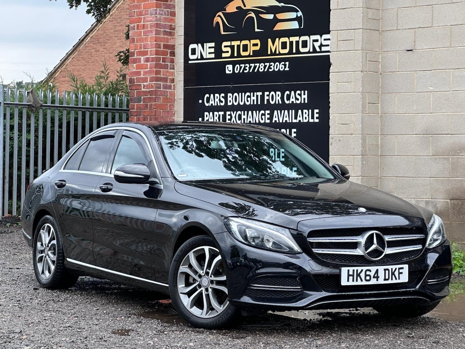 Used Mercedes-Benz C Class 2015 for sale - 76499694: Photo 1