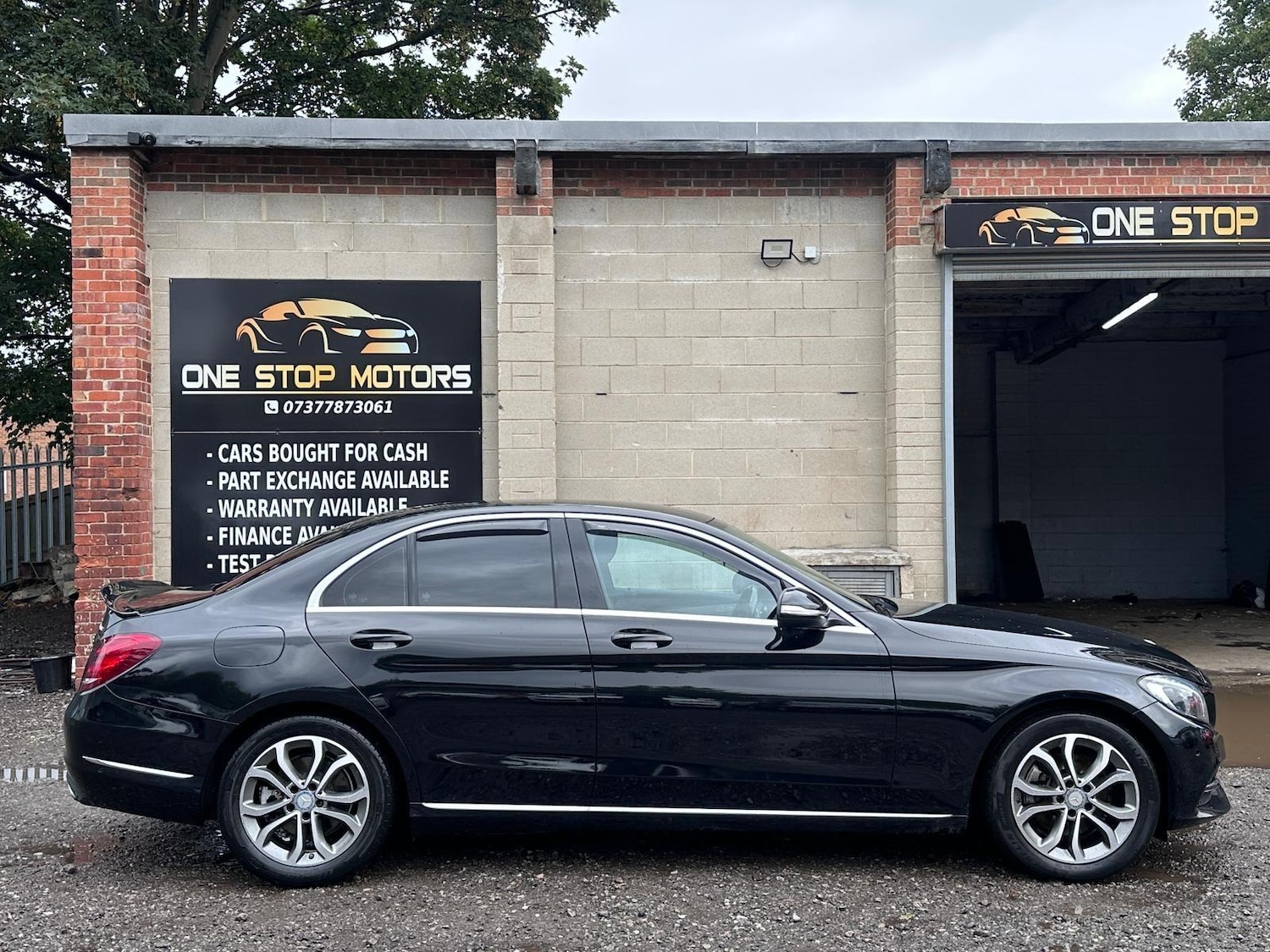 Used Mercedes-Benz C Class 2015 for sale - 76499694: Photo 5