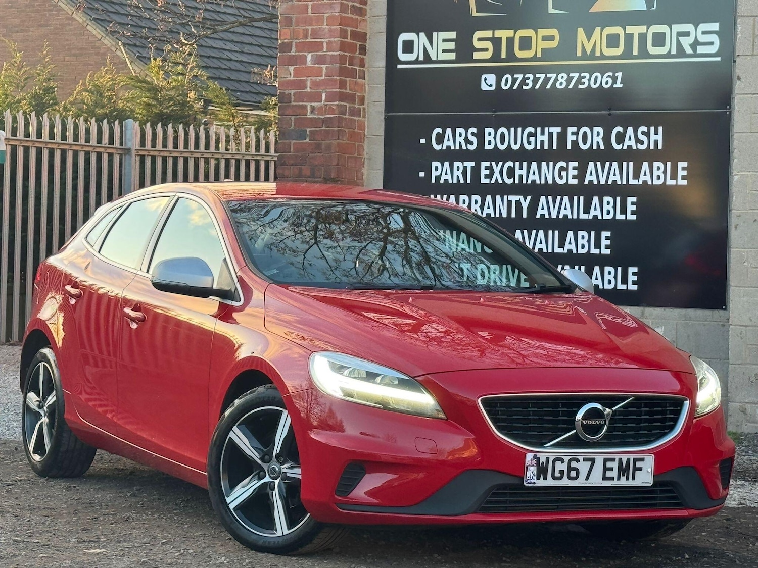 Used Volvo V40 2017 for sale - 77091110: Photo 1
