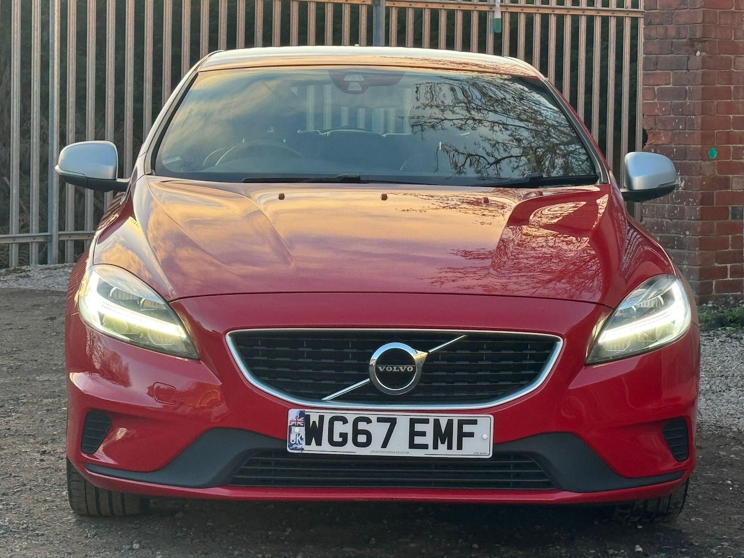 Used Volvo V40 2017 for sale - 77091110: Photo 2