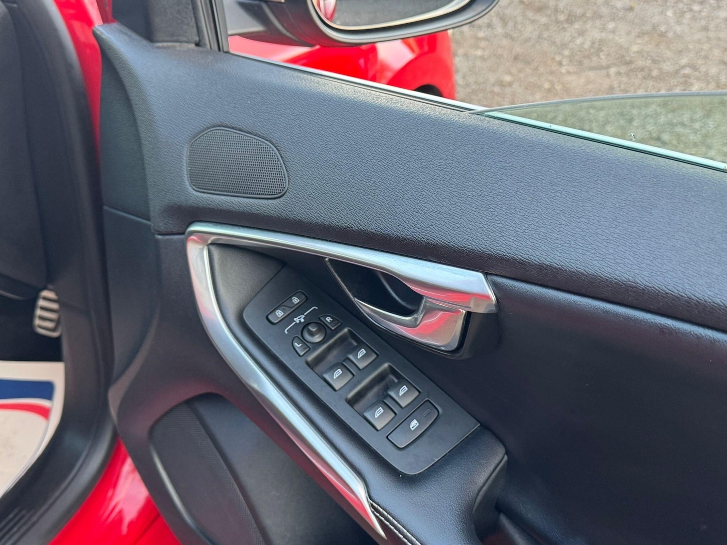 Used Volvo V40 2017 for sale - 77091110: Photo 20