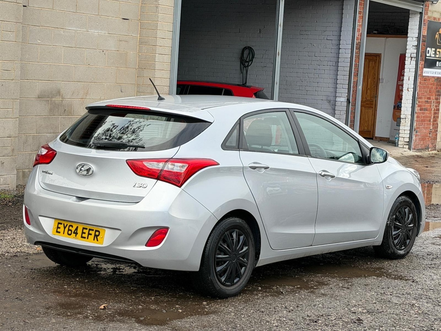 Used Hyundai i30 2014 for sale - 76620459: Photo 9
