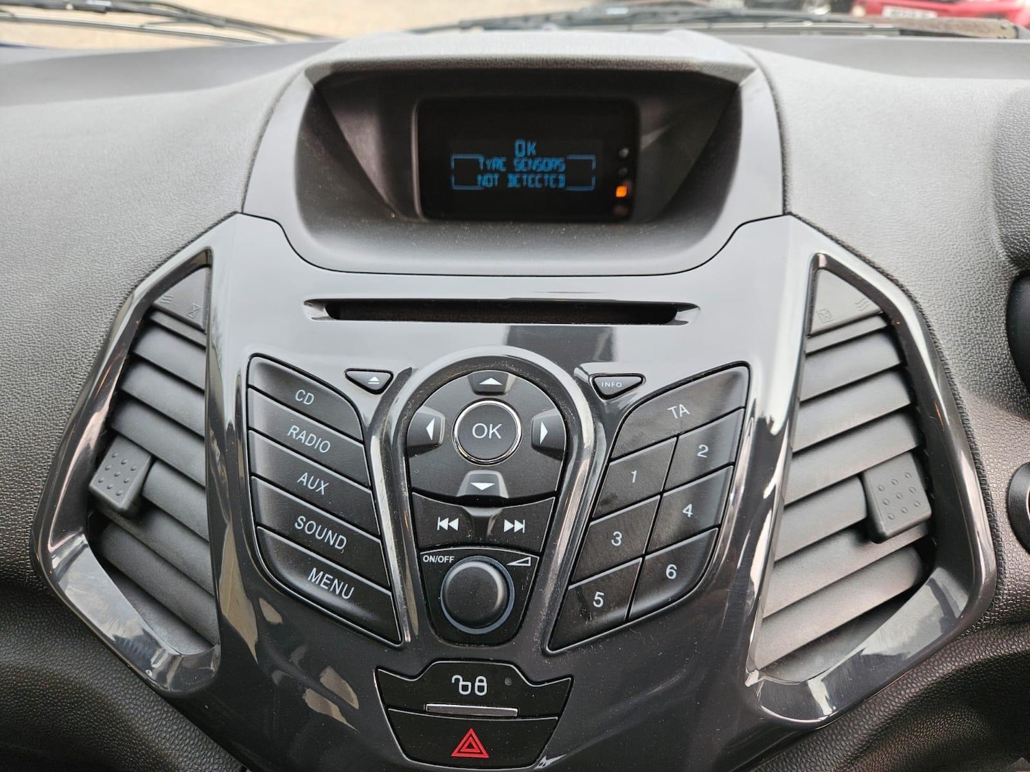 Used Ford Ecosport 2015 for sale - 77852787: Photo 13