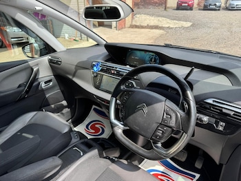 Used Citroen Grand C4 Picasso 2016 for sale - 78675464: Photo