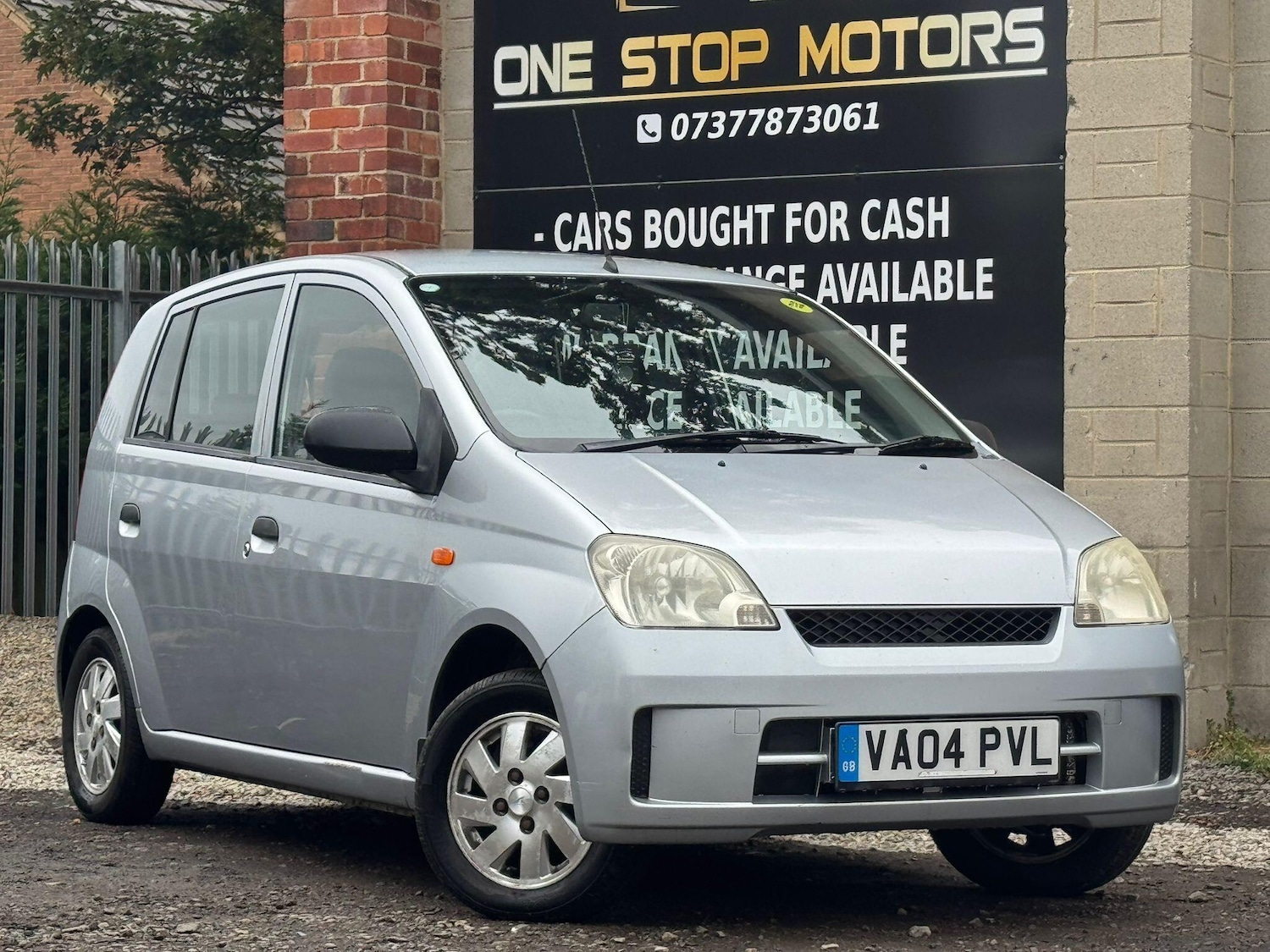 Used Daihatsu Charade 2004 for sale - 76136213: Photo 12