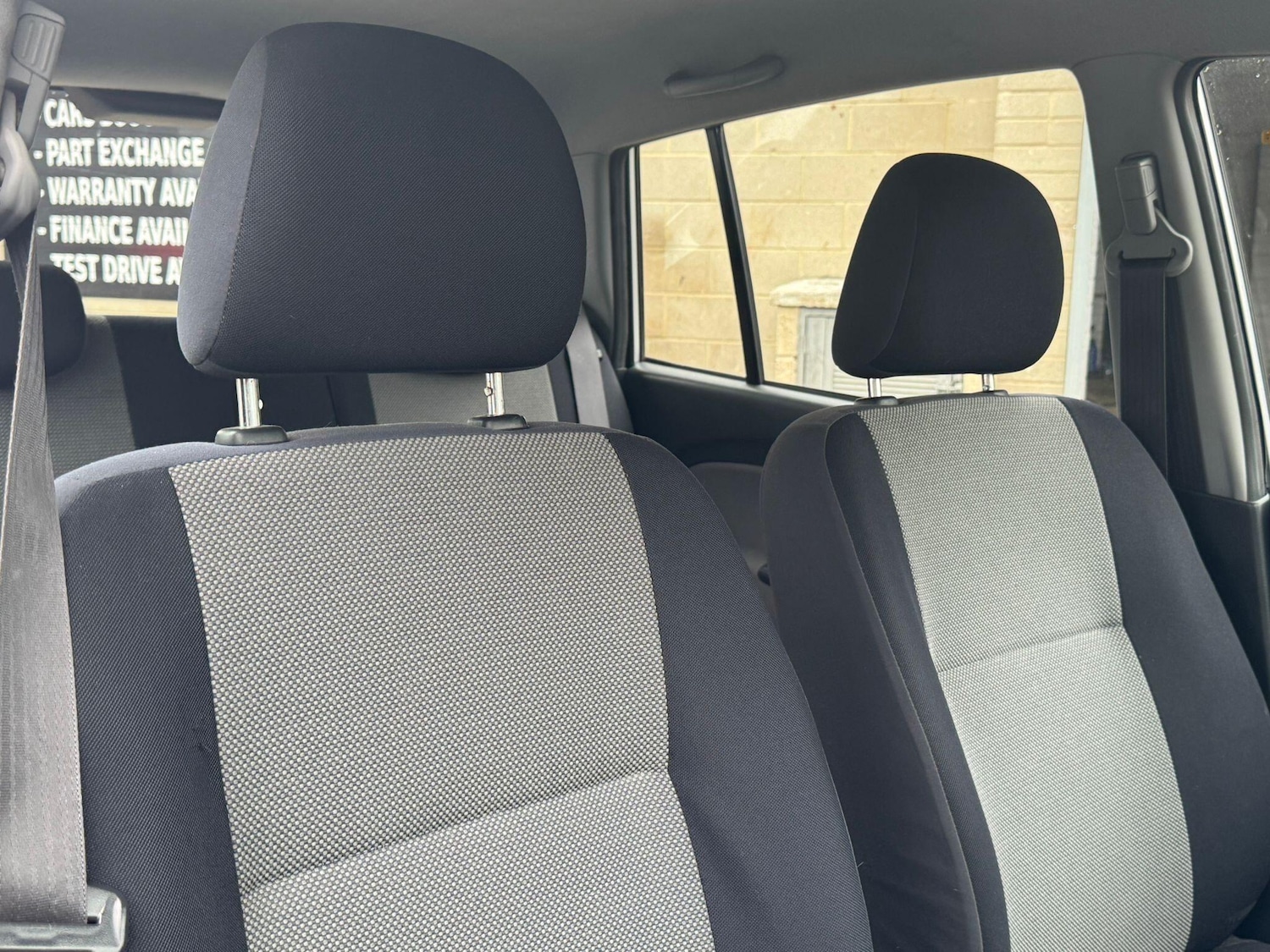 Used Daihatsu Charade 2004 for sale - 76136213: Photo 17