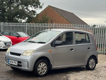 Used Daihatsu Charade 2004 for sale - 76136213: Photo