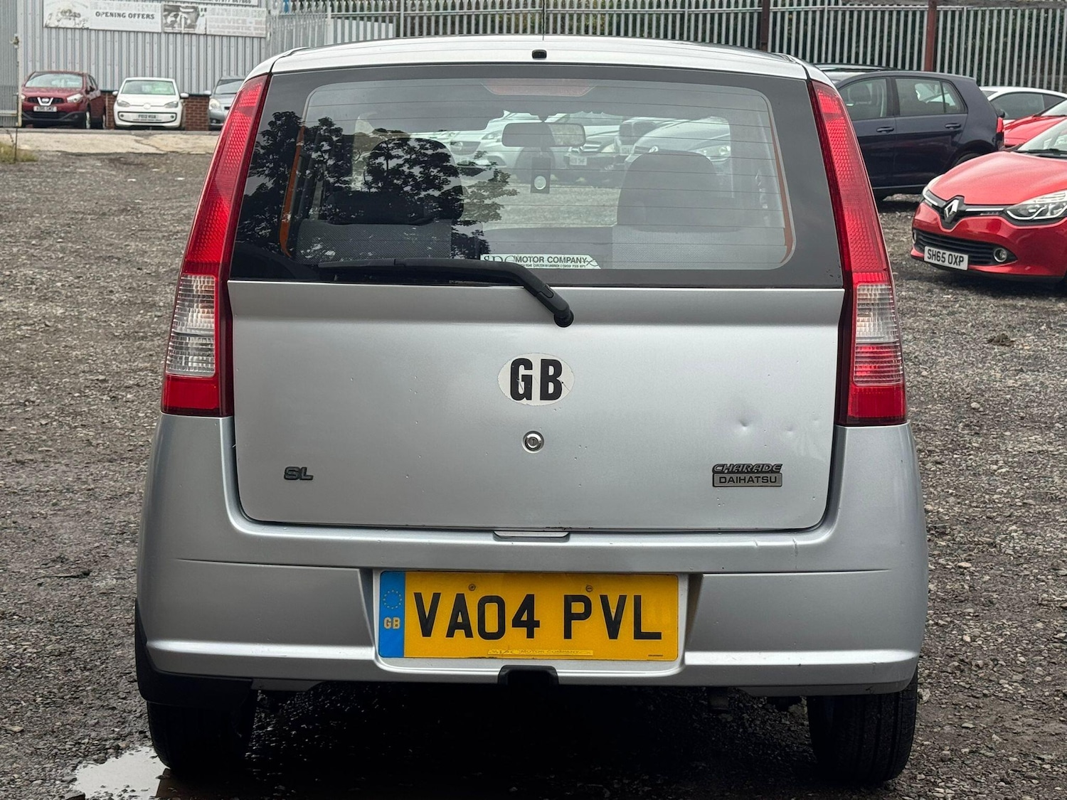 Used Daihatsu Charade 2004 for sale - 76136213: Photo 4