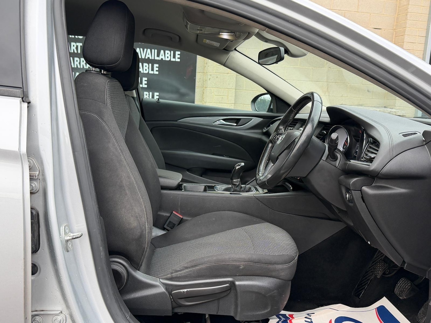 Used Vauxhall Insignia 2017 for sale - 76714237: Photo 6