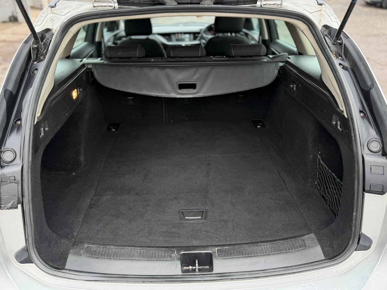 Used Vauxhall Insignia 2017 for sale - 76714237: Photo 8