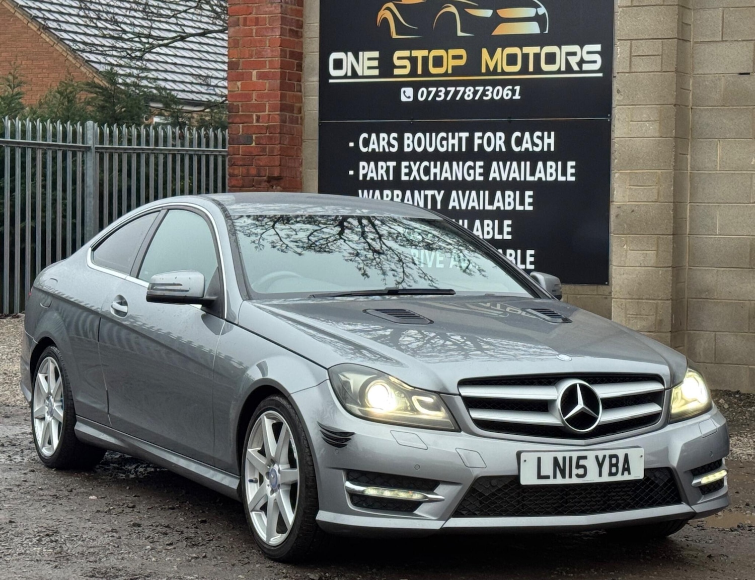 Used Mercedes-Benz C Class 2015 for sale - 77387136: Photo 25