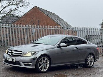 Used Mercedes-Benz C Class 2015 for sale - 77387136: Photo